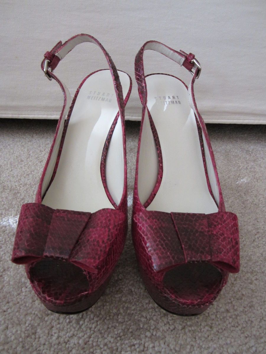 Stuart Weitzman Bowrey Peep Toe Pump Pink SnakeLeather Bow Shoes 8 