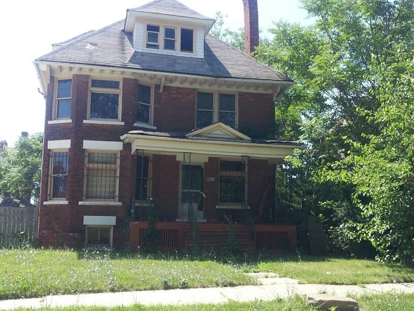 HUGE HISTORIC BRICK DETROIT BOSTON EDISON 1 BLOCK FROM NEW GROCER 