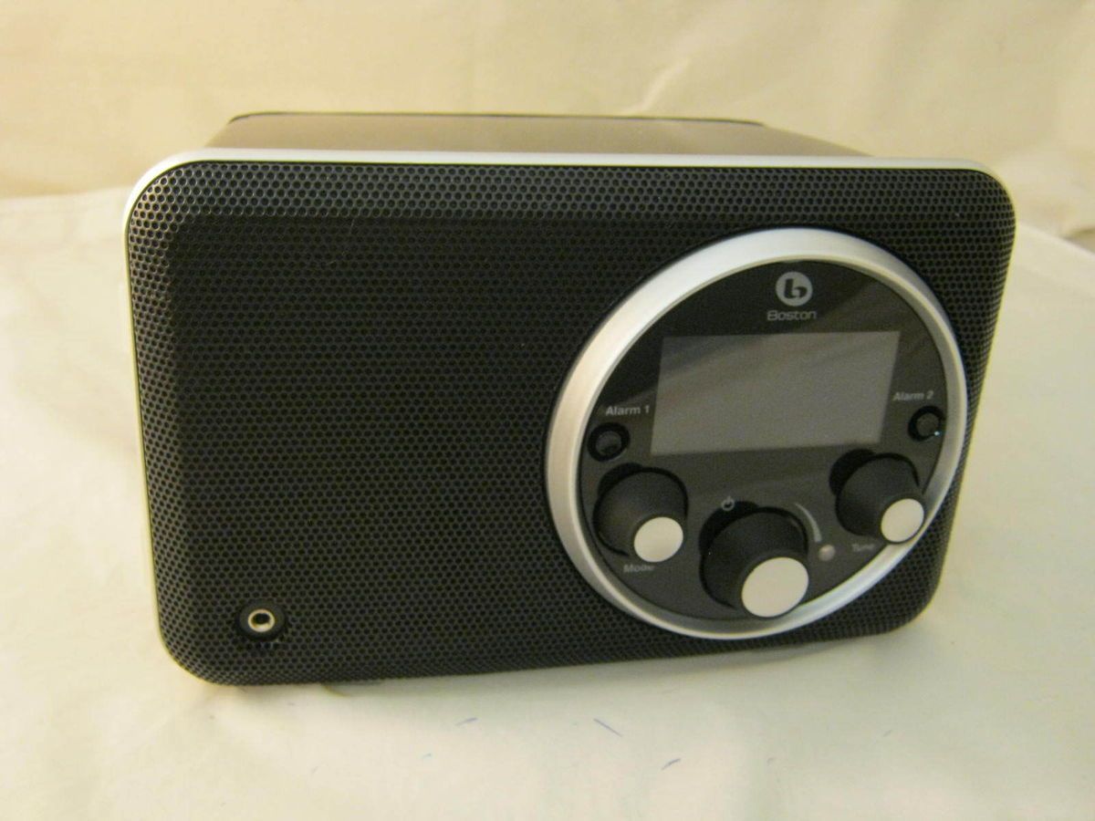 Boston Acoustics SOLO2B Solo II Am FM Radio with Clock Gloss Black 