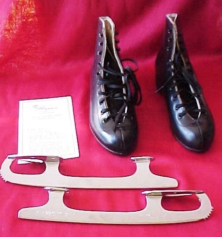 Vintage Riedell Boys Ice Skating Shoes w Sheffield MK Blades New w 