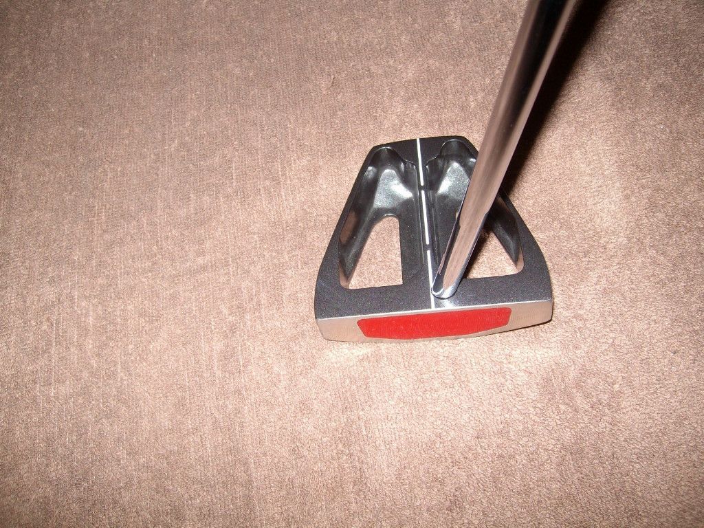 ACCUPATH MODEL 14 Broomstick, Sternum, Long Putter centershaft RH Tour 