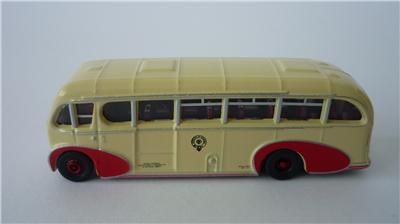 Oxford Wallace Arnold Burlingham Sunsaloon Bus NBS003 N Gauge Railway 