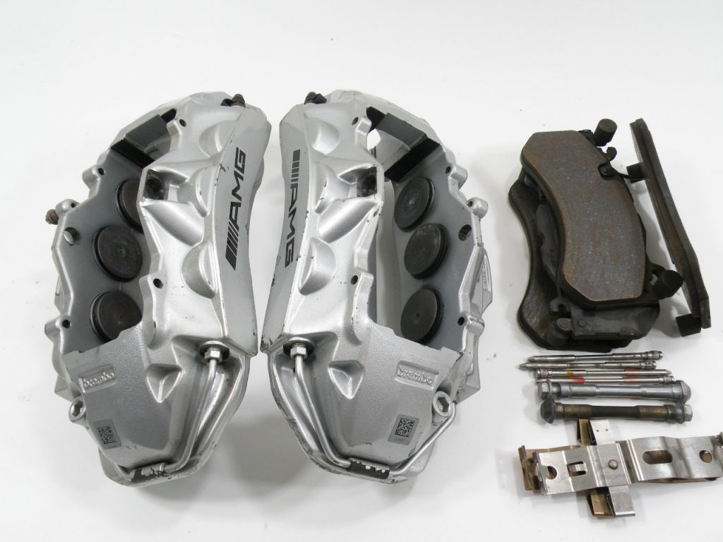   W204 AMG Bremssättel Brembo Bremsen VA Front Calipers 6 Kolben