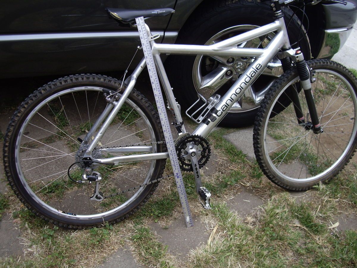 cannondale aluminum mountain bike