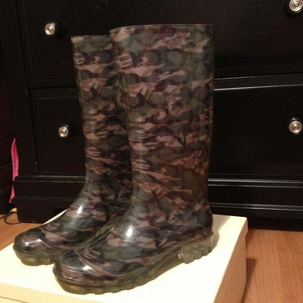  Coach Pixy Camo Print Rainboots