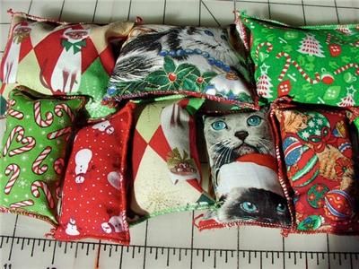 30 CHRISTMAS FABRIC CATNIP BAGS HOME GROWN AND HOME SEWN FRESH CAT 