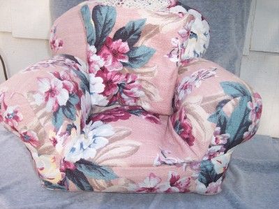 Doll Furniture Adorable Overstuffed Chair Fits American Girl or Other 