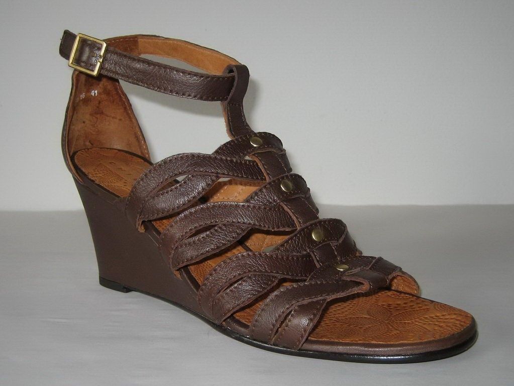 Chie Mihara Ramsan Wedge Sandal Womens Brown New