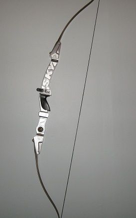 Conquest Advantagetm 25” Recurve Right Hand Bow Includes Riser Limbs