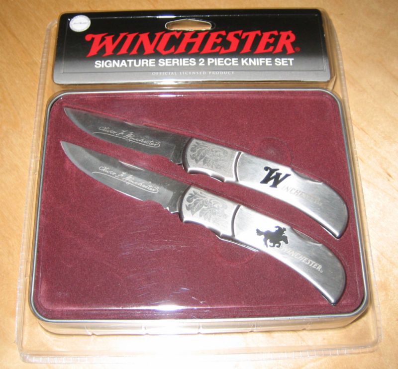  Series 200th Anniversary 2 Knife Collectible Set with Tin