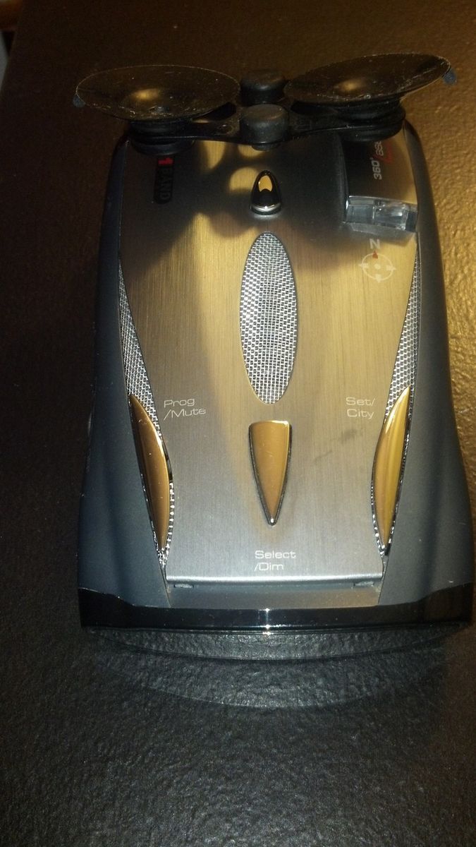  Cobra XRS 9775 Radar Detector