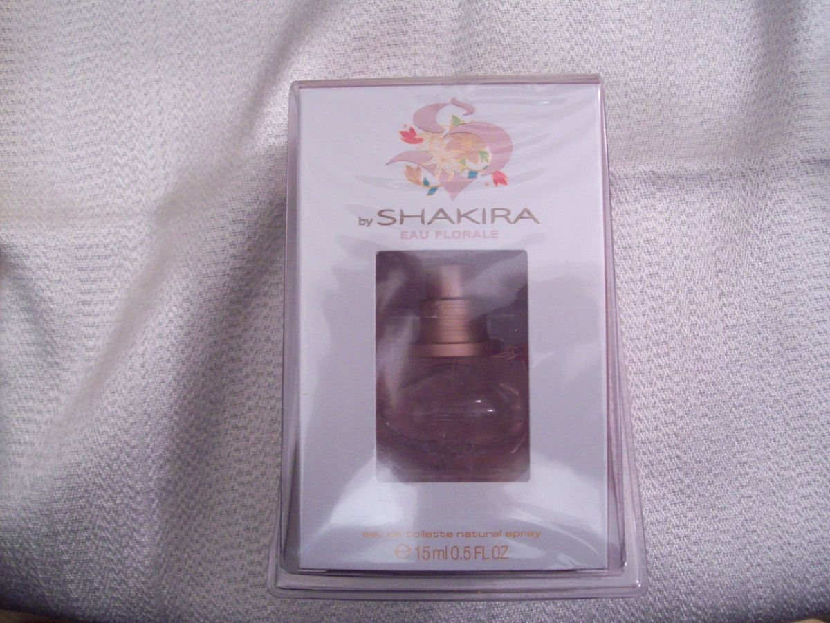 Shakira Eau de Toilette Natural Spray Perfume 0 5 FL Oz