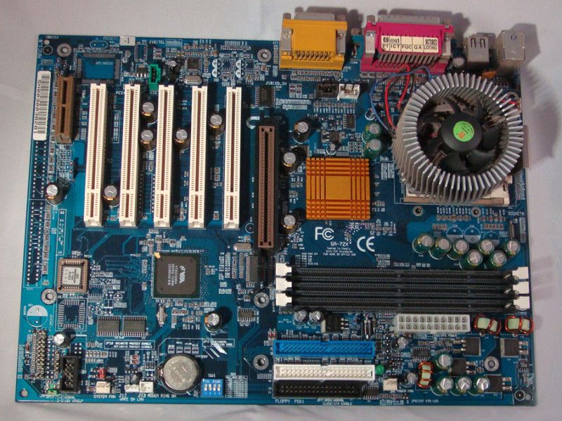 Motherboard CPU Combo Gigabyte GA 72X Motherboard AMD D600AUT1B CPU