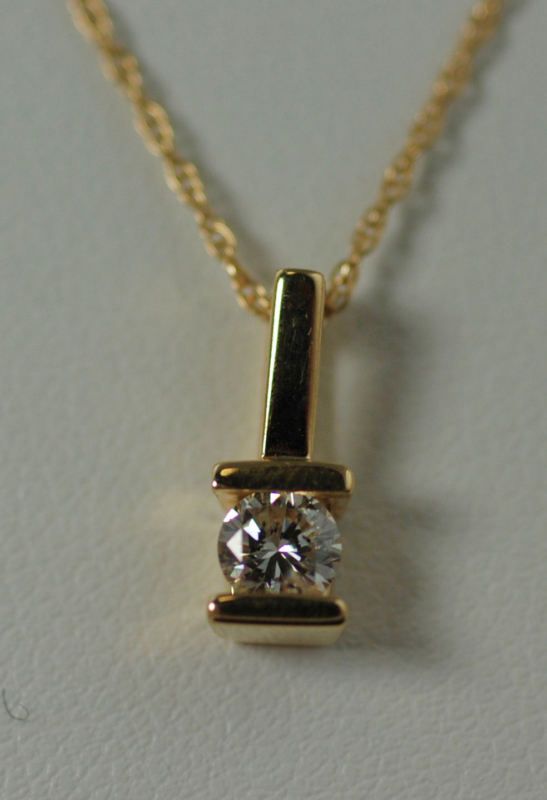  14kyg Solitaire Diamond Necklace