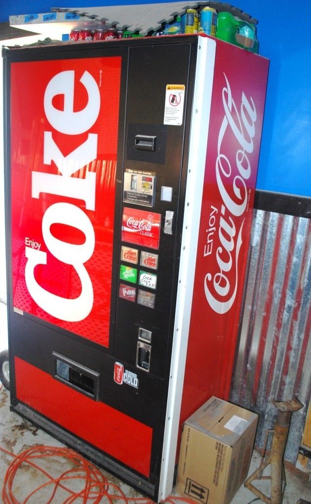 Coke Machine Commercial Size Indoor Outdoor Use
