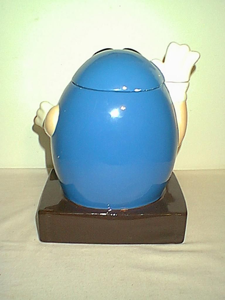 NICE LARGE BLUE M&M COOL BLUE CERAMIC COOKIIE JAR