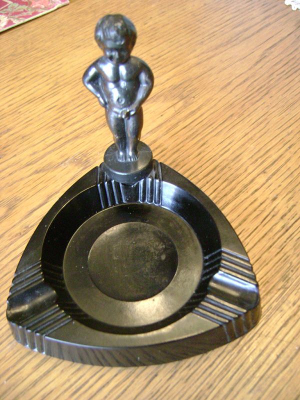 Black Bakelite Ashtray with Manneken Pis Figurine