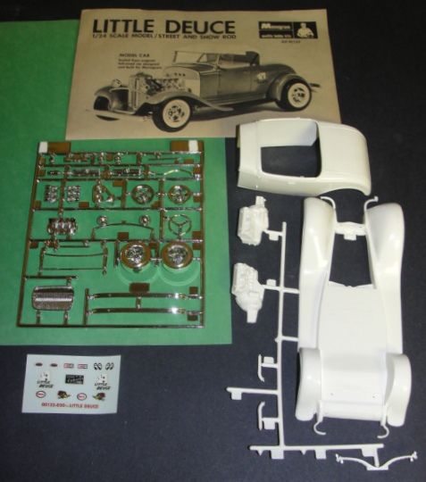 Monogram Little Deuce Darryl Starbird 1966 Unbuilt in Original Box