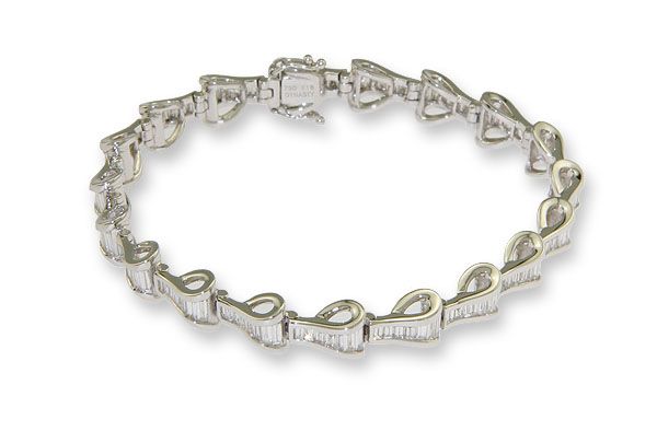  12a 4p eastern 18k wg ladies 4 85ct baguette diamond link bracelet