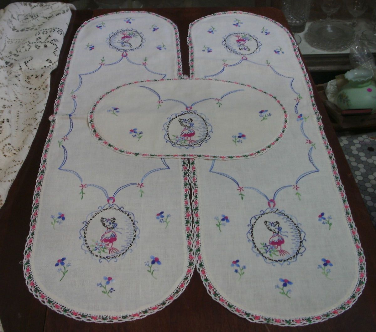 Vintage 3 Piece Runner Dresser Scarf Doily Set w Embroidered Southern