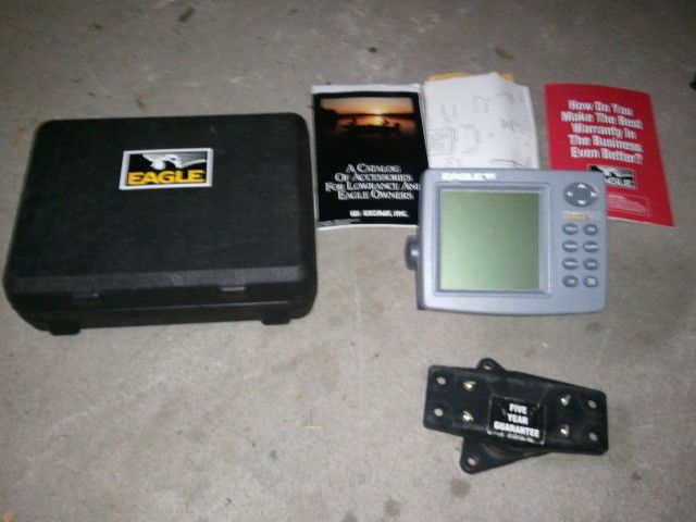 Eagle FishMark 320 Fishfinder + Extras   