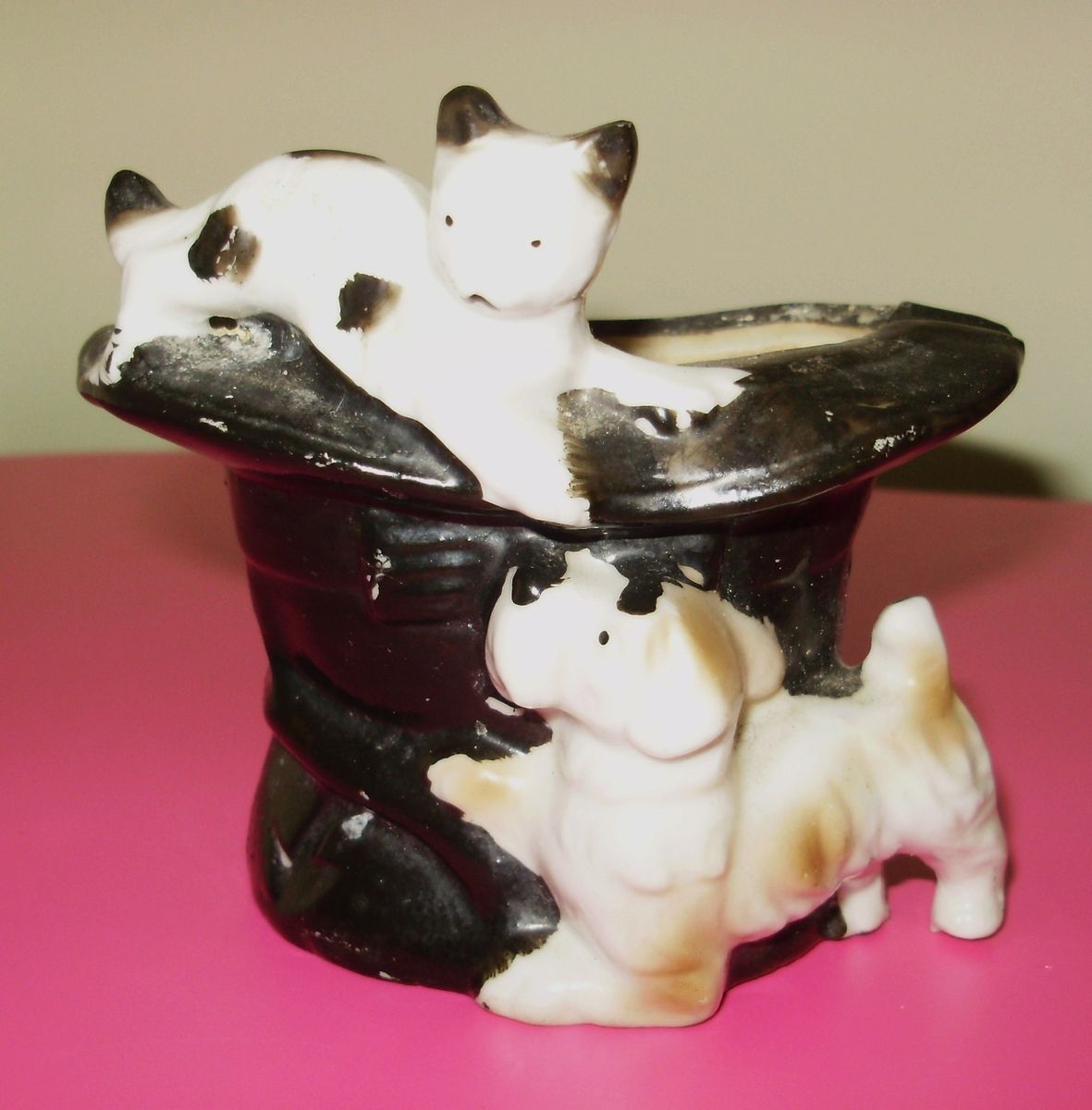 Vintage Ceramic Ashtray Top Hat Dog Cat Animals Japan