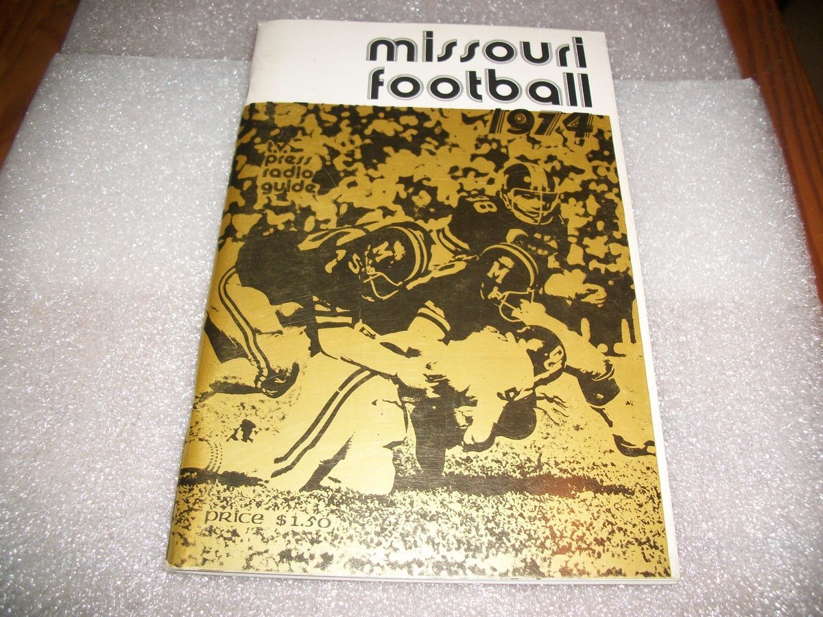 MISSOURI FOOTBALL 1974 VINTAGE SPORTS MEMORABILIA MEDIA GUIDE