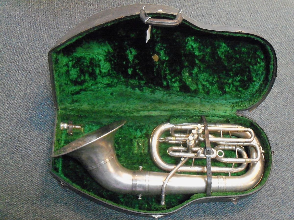 Martin Baritone Euphonium Horn w Case and Mouthpiece
