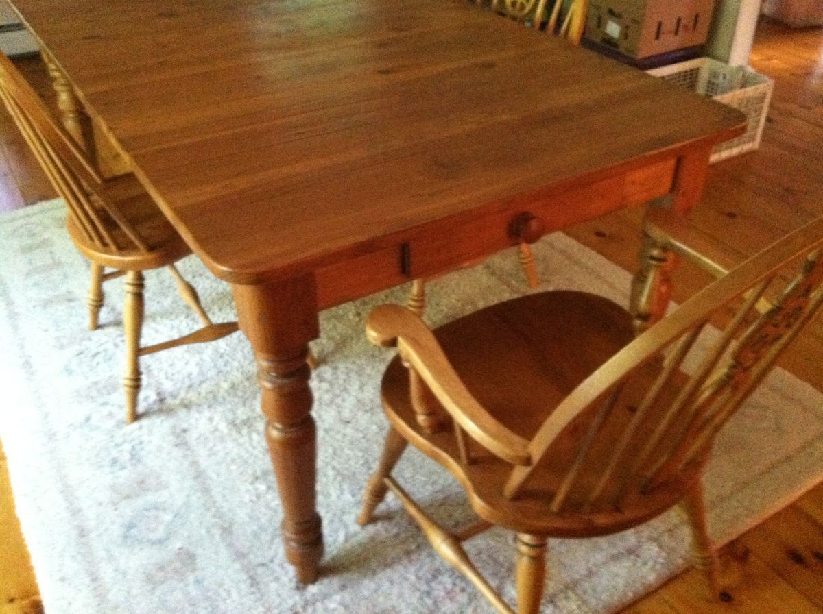 Ethan Allen Country Farm Pine Table