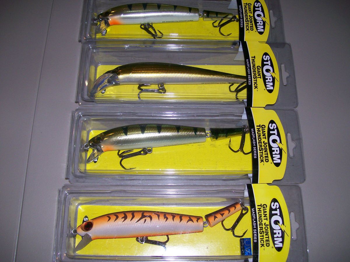 3 Storm Giant Jointed Thunderstick 26 Muskie Lures