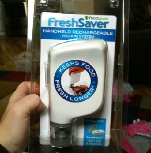 FOODSAVER FreshSaver Handheld Rechargeable Vacuum System 2 Bags BRAND