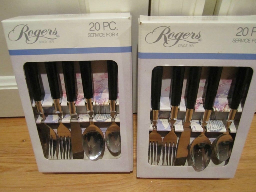 Silverware set Service for 8