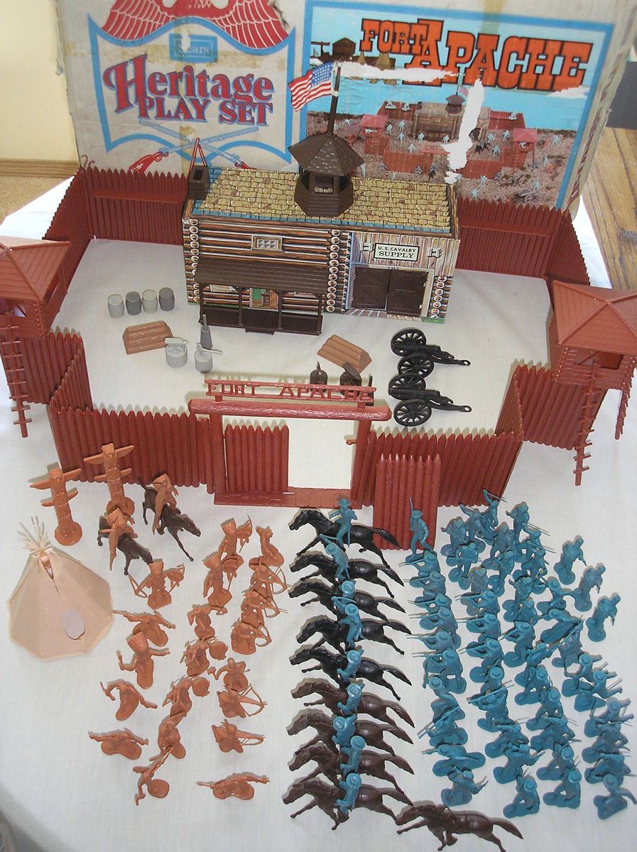 59093 FORT APACHE Marx  Heritage Play Set 132 Pieces 60s