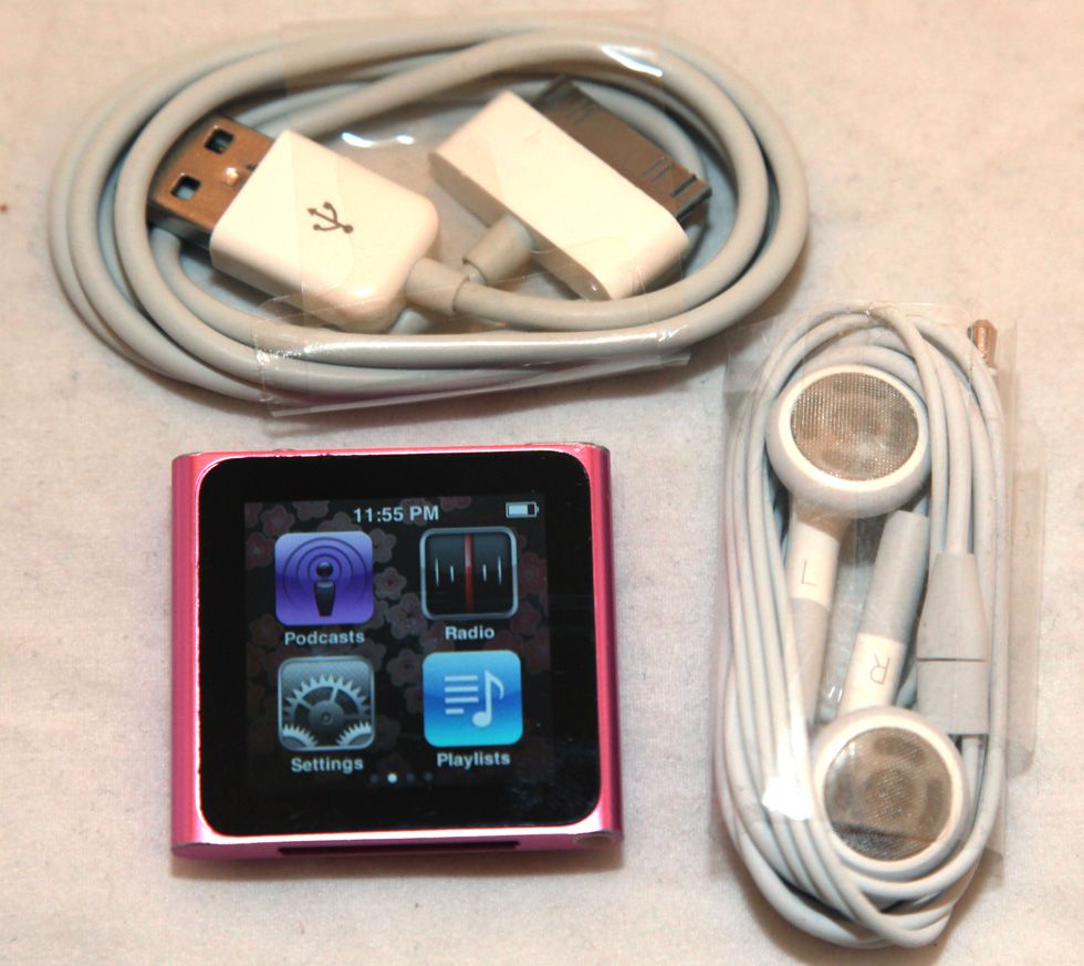 Apple iPod Nano 8GB 6th Generation A1366 MC525LL FM Tuner USB