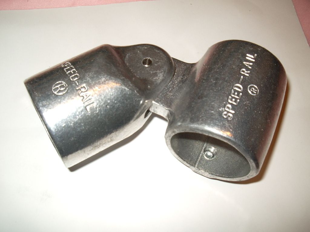 HOLLAENDER # 17 SPEED RAIL ALUMINUM TEE FITTING  QTY. (1)