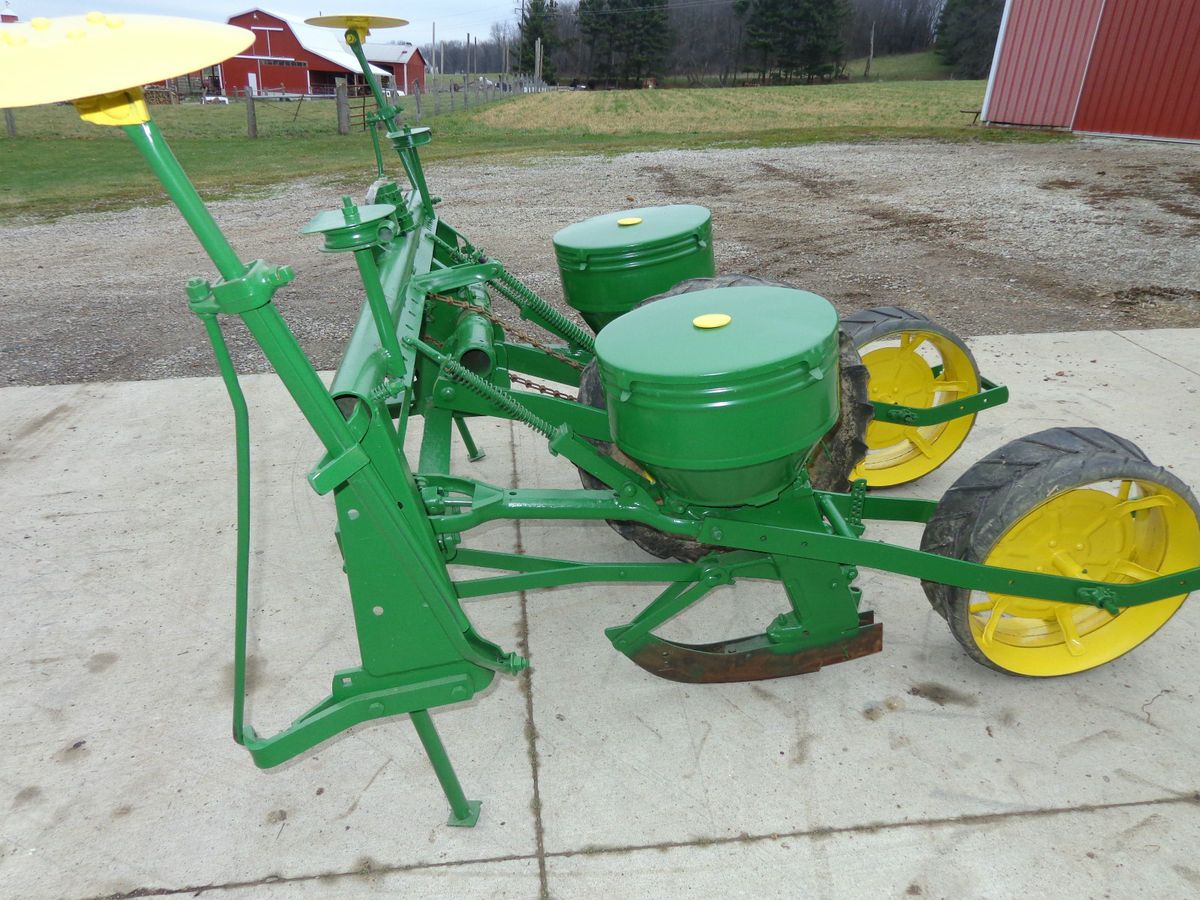 PT 2 Row John Deere Planter Food Plot or Garden