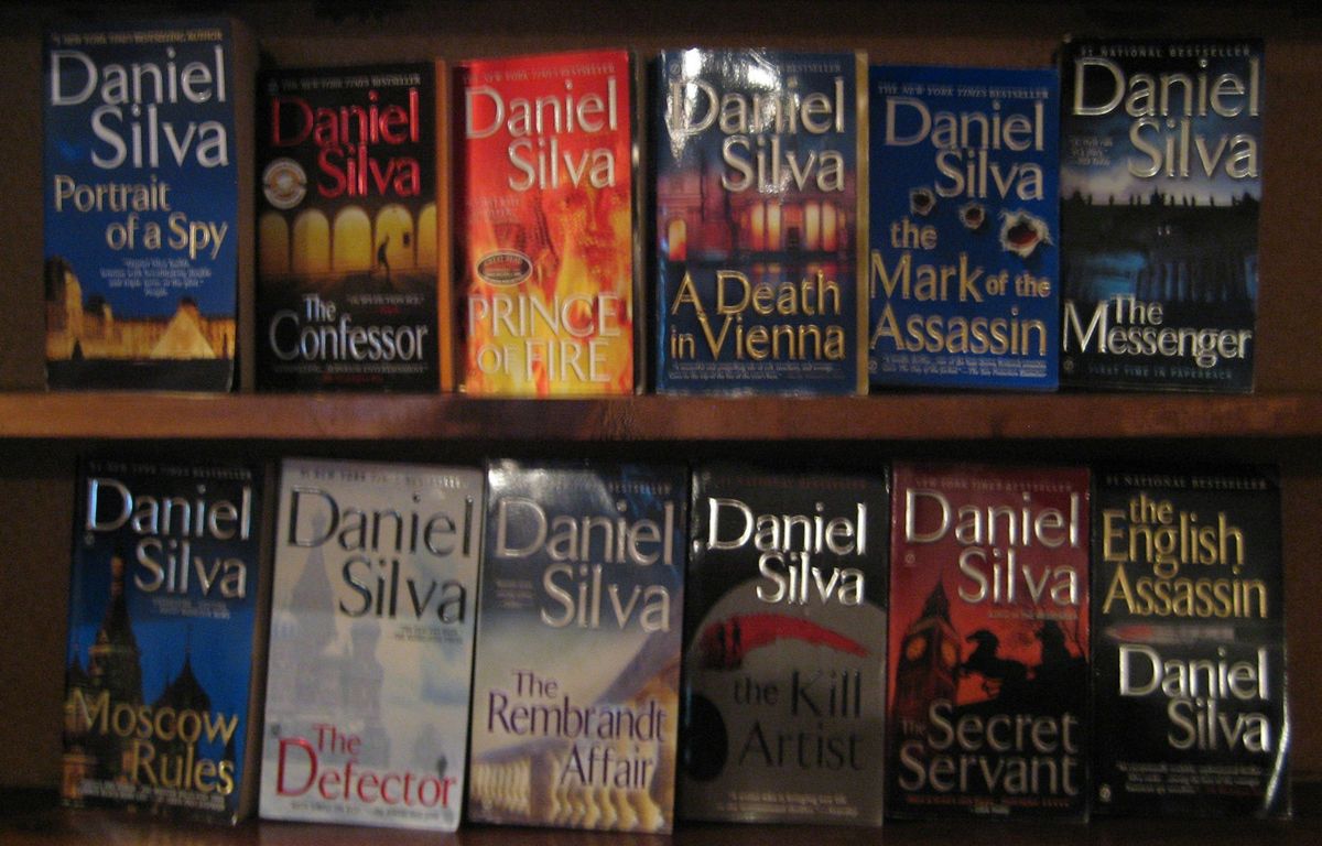 Daniel Silva Lot of 12 PBS Gabriel Allon Series 1 11