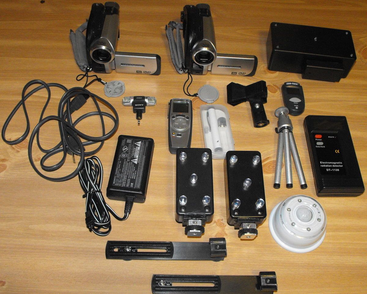 Complete Ghost Hunting Kit IR Night Vision Camcorders EMF Pump, EVP