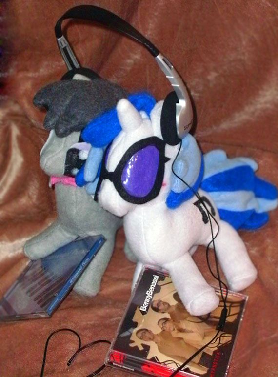 Vinyl Scratch x Octavia Custom Plush That Kiss Gay Pride DJ PON3 My