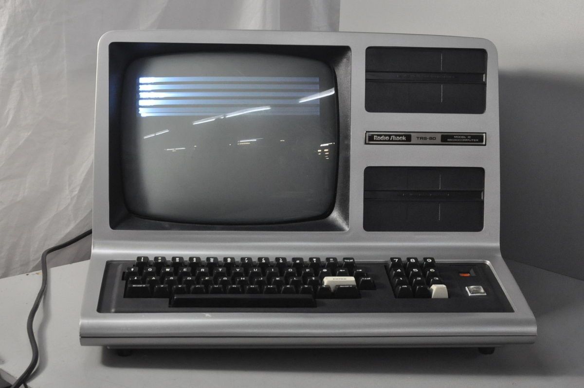 Vintage Radio Shack TRS 80 Model 3 Computer