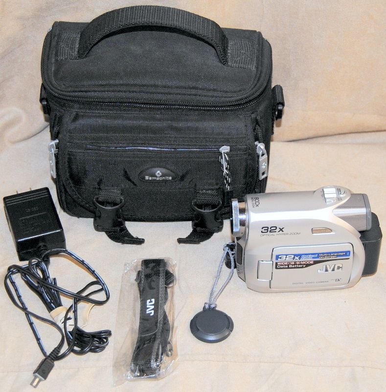 JVC GR D350U Camcorder Silver