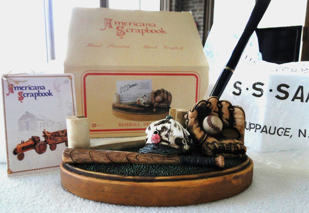 Brand New s s Sarna Americana Series Baseball Desk Set No Longer