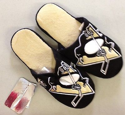 Pair Pittsburgh Penguins Big Logo Slippers 2011 NEW NHL   TWO TONED