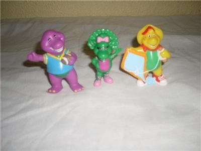 LOT/CAKE PVC FIGURE BARNEY, BJ AND BABY BOP WOW.