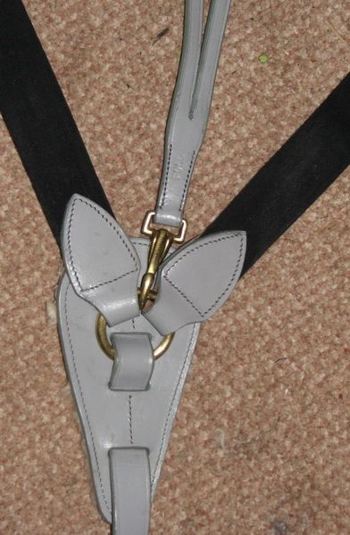 FSS German Leather Elastic V Check 3 Point Soft Sheepskin Posh