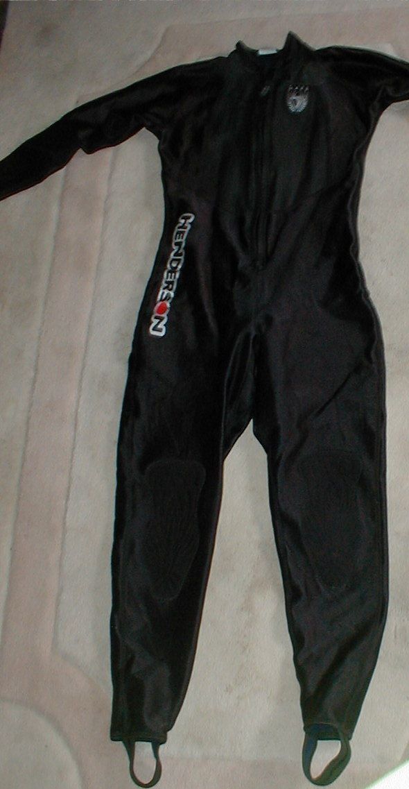  Henderson Drysuit 8 Black Maxx