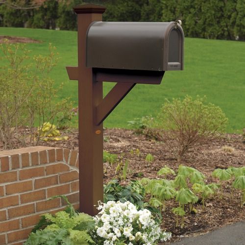 Highwood USA Hazleton Mailbox Post