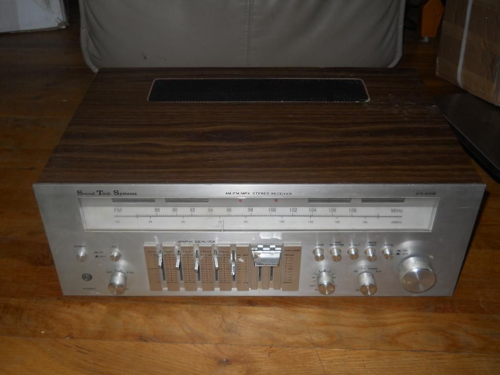 Sound Tech Systems Stereo Receiver Am FM MPX w Equalizer Solid State