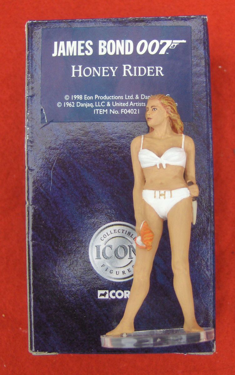 JAMES BOND ULTRA RARE URSULA ANDRESS HONEY RYDER DR. NO CORGI ICON