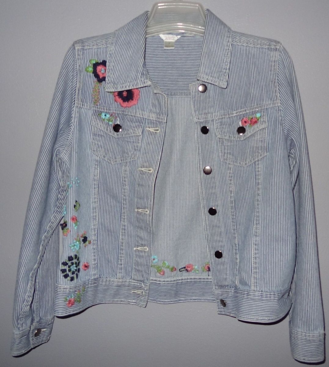 Womens Christopher Banks Jean Jacket Embroidered Flowers Small Blue